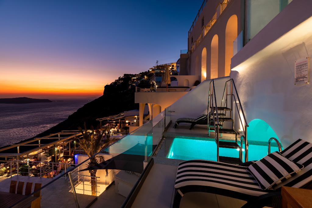 Daydream Luxury Suites