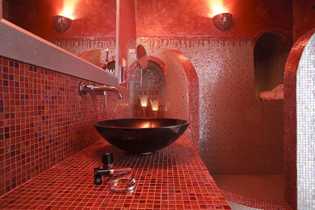 Hotel Above Blue Suites