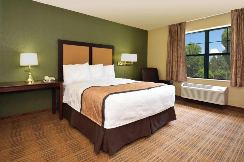 Hotel Motel 6 Suites Buffalo Amherst, Ny