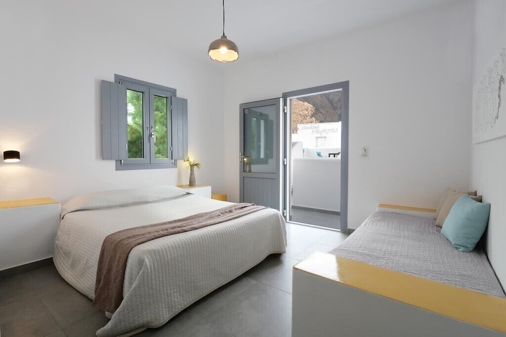 Fira Citizens Rooms