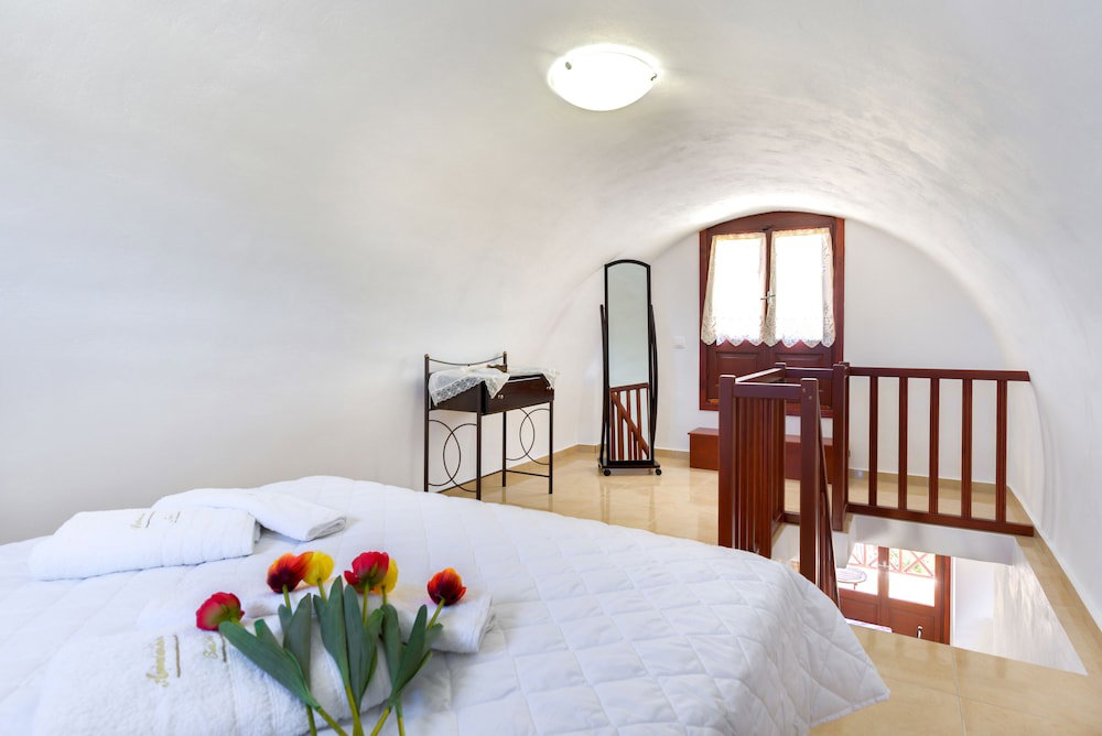 Aspalathos Suites