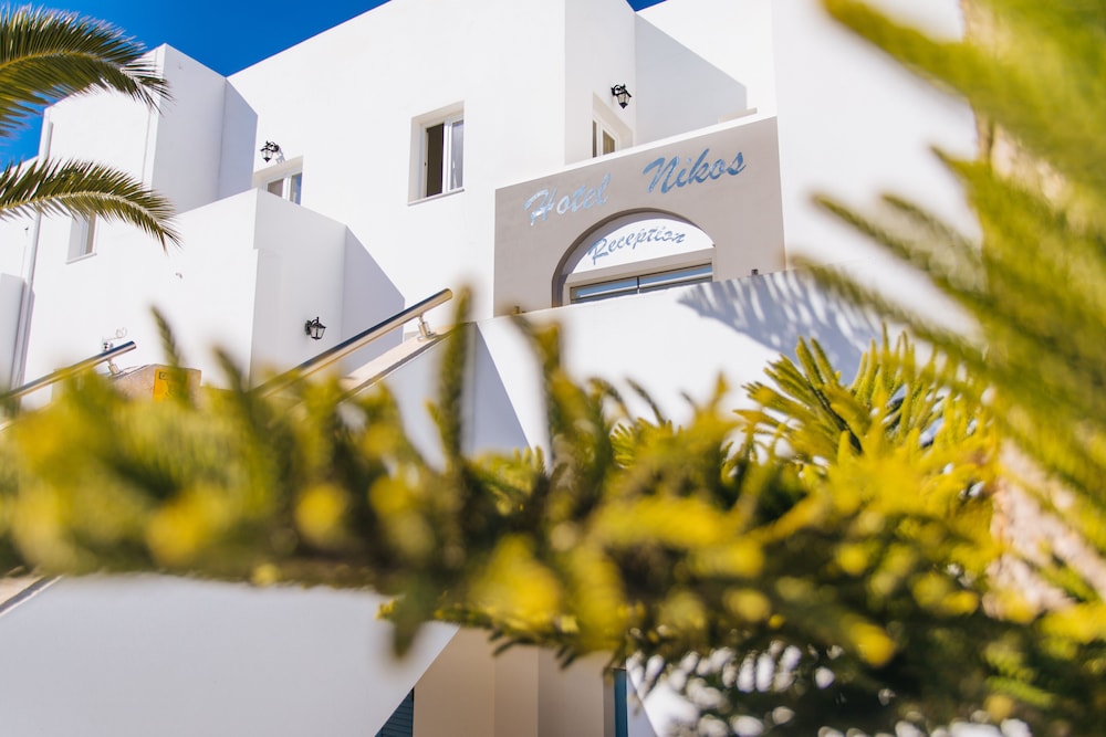 Hotel Nikos