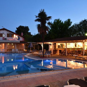 Sejur Four Seasons vacanta Salonic