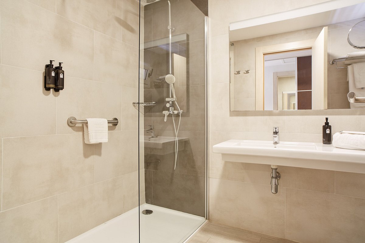 Invisa Figueral Resort - Invisa Hotel Cala Blanca