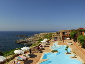 Hotel Pierre & Vacances Apartamentos Premium Menorca Binibeca cazare Menorca