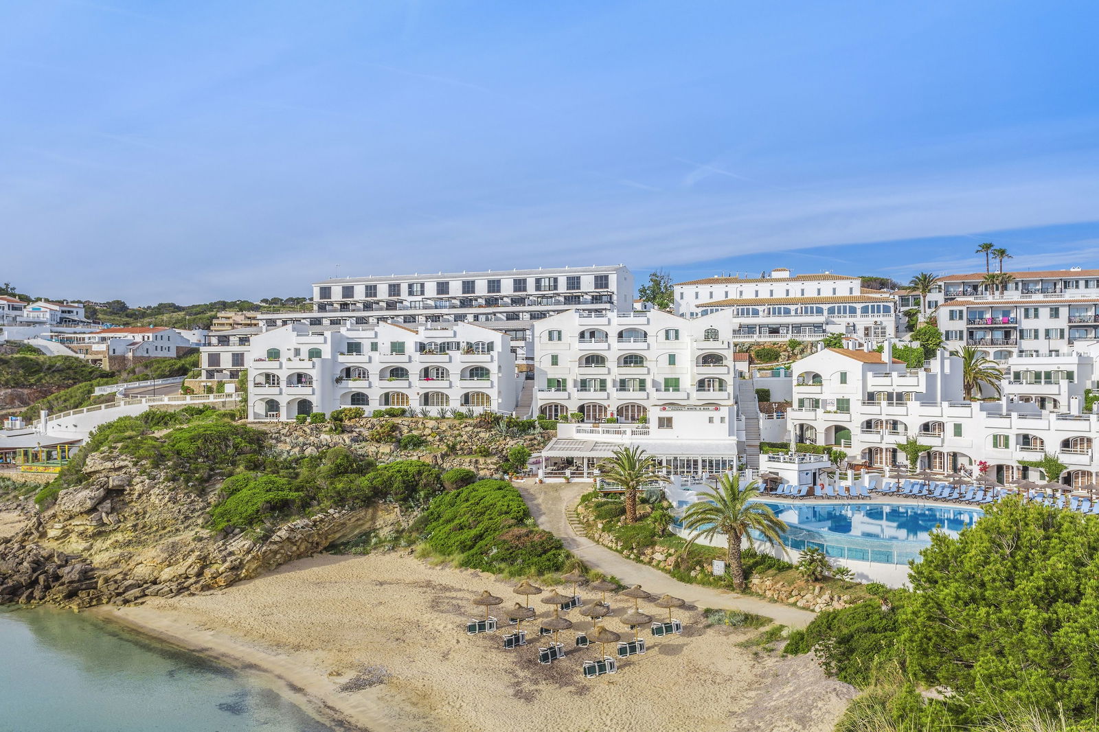 Hotel White Sands Beach Club