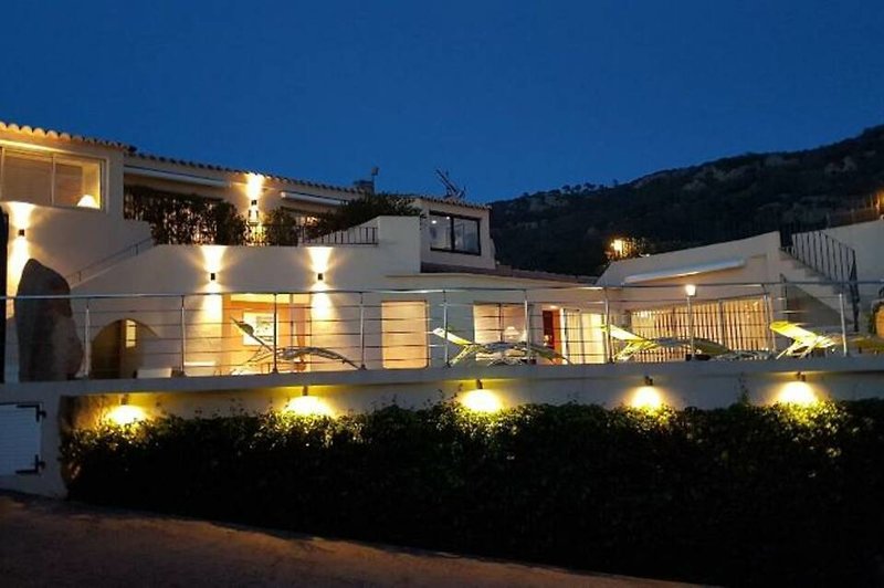Private Hotel