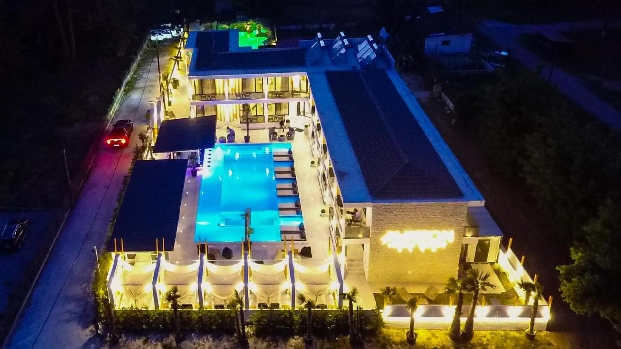 Hotel Avaton Luxury Resort