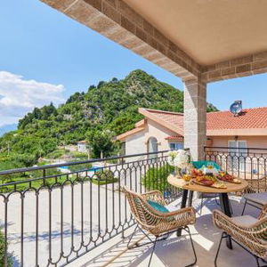 Hotel Apartments Carpe Diem cazare Kotor