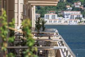 Hotel Montebay Perla cazare Kotor