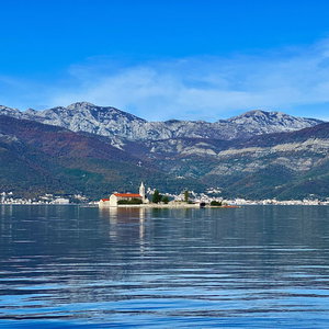Hotel Zaliv Apartments cazare Mrcevac