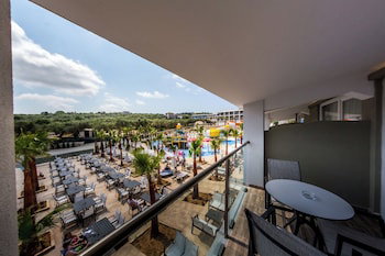 Hotel Caretta Paradise Resort & Waterpark