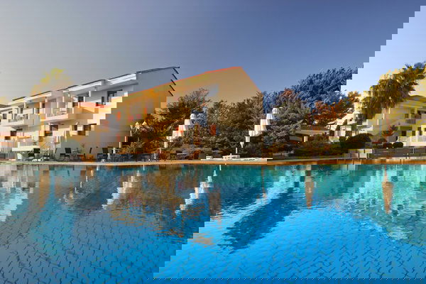 Hotel Acrotel Lily Ann Village