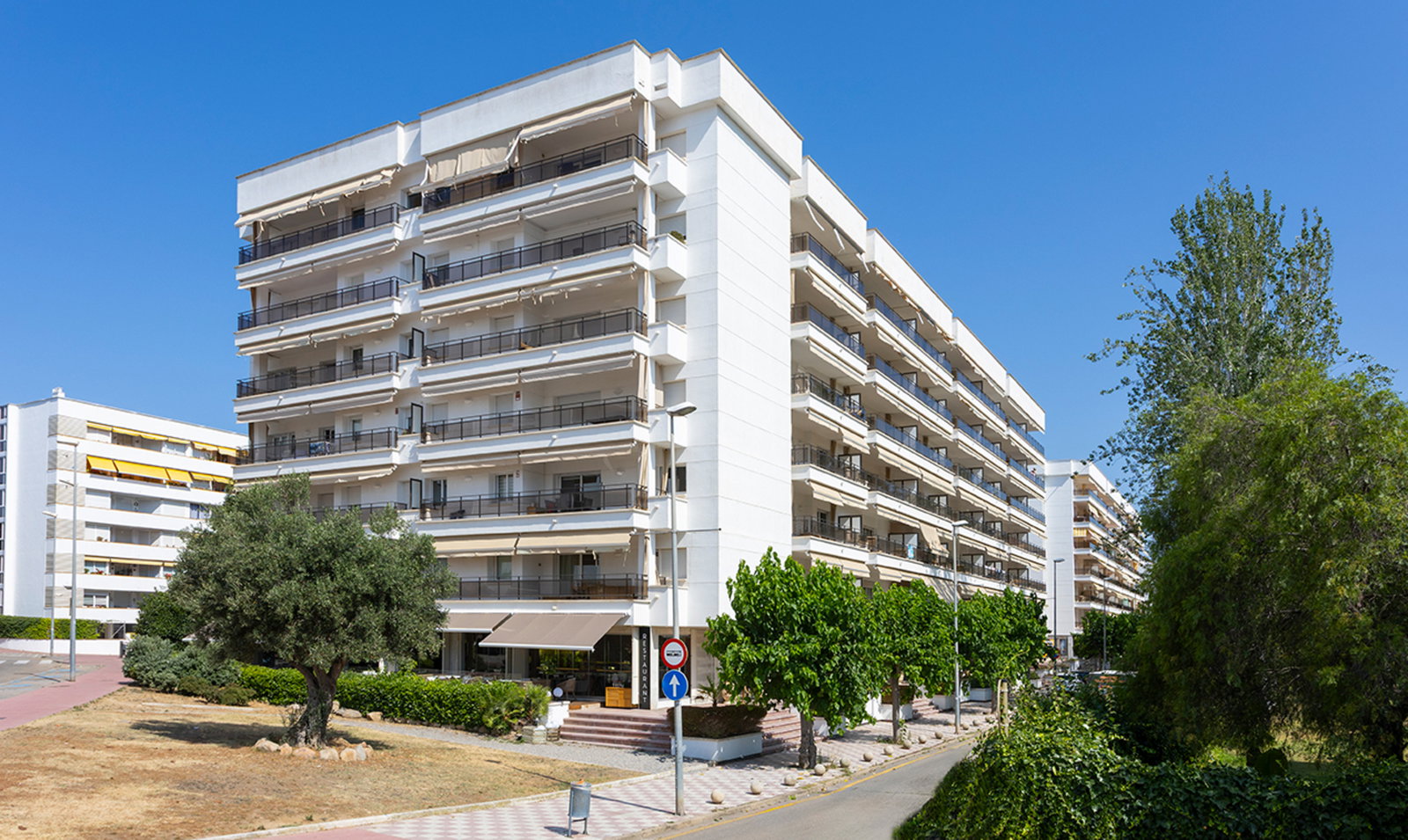 Hotel Suites Del Mar Fenals Apartments