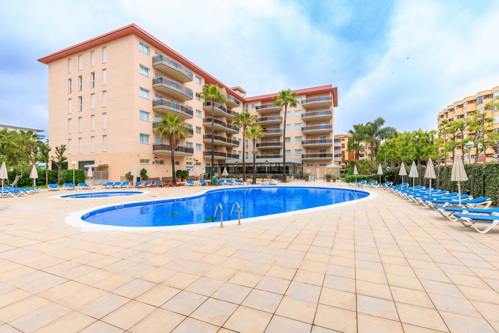 Hotel Rentalmar Pineda Suites
