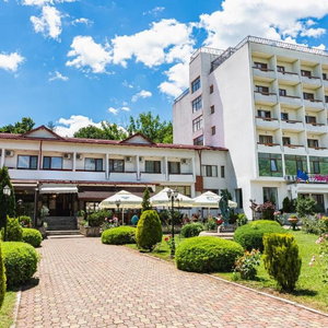 Hotel Hotel Sallaris cazare Sarata-Monteoru