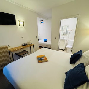 Hotel Amiral cazare Saint-Lambert-du-Lattay
