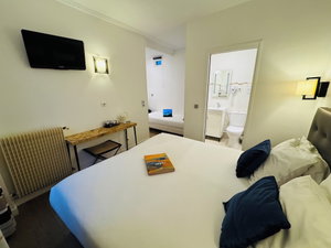 Hotel Amiral cazare Saint-Lambert-du-Lattay