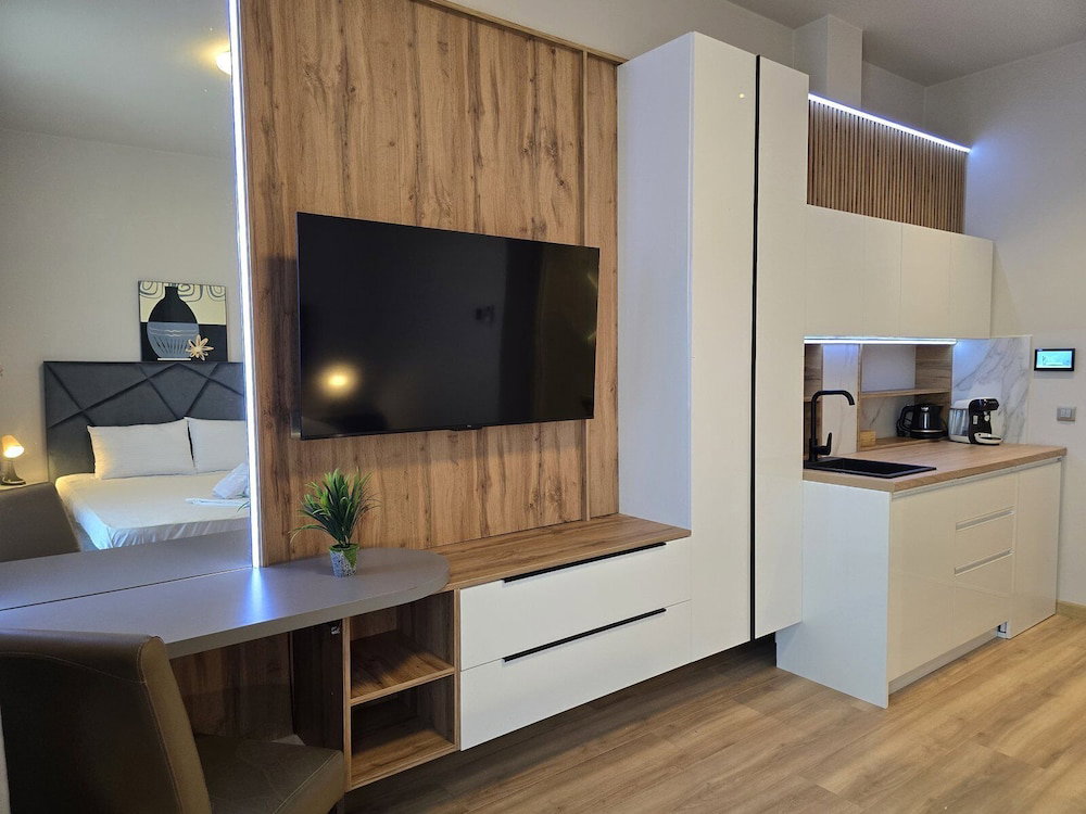 Hotel Central Rin Residence