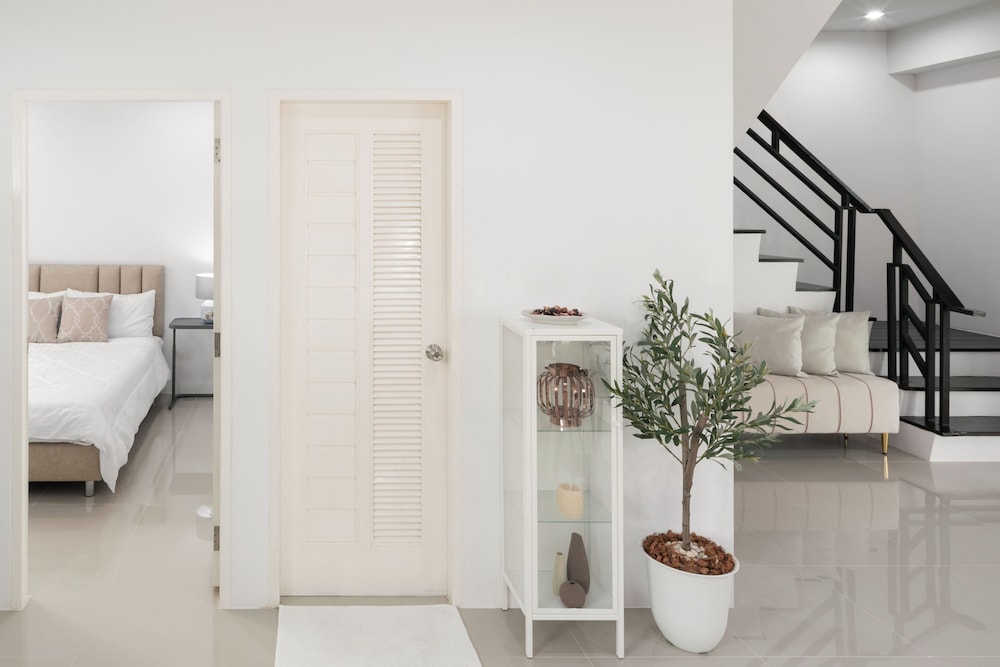 Chao Wilai Residence | Naiyang Beach | Hkt Airport