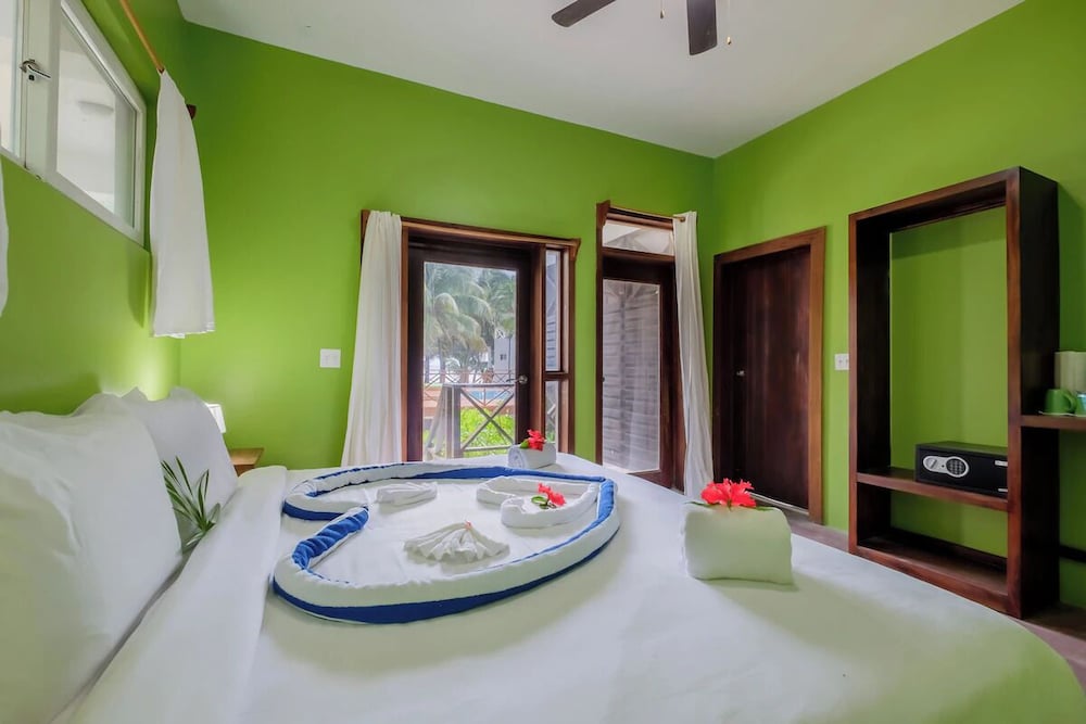 North Beach Retreat Belize