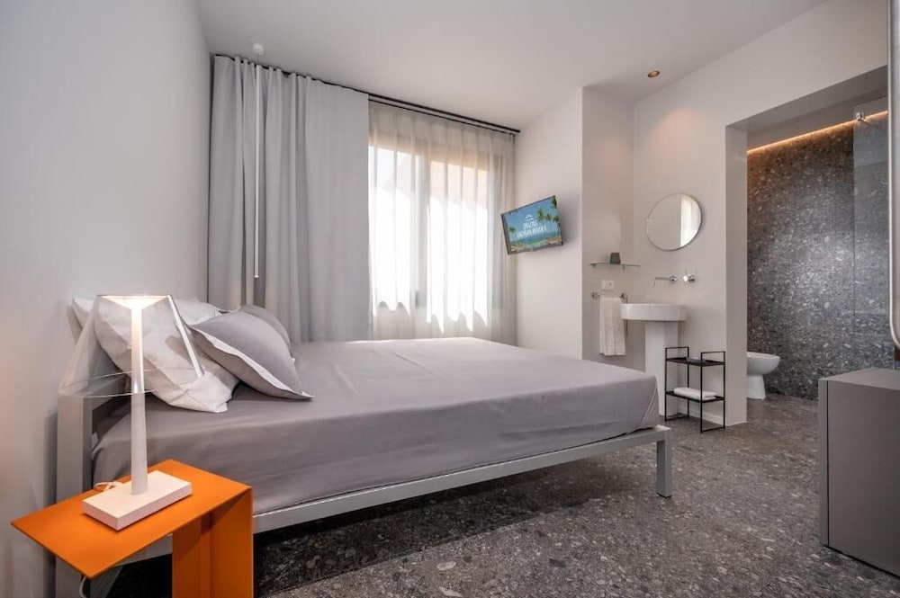 Hotel Bed 10.5 - Design Suite