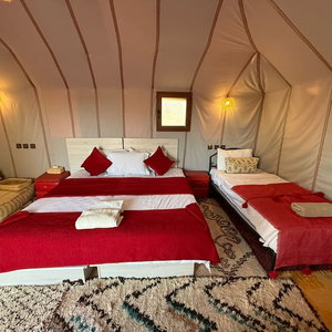 Hotel Shooting Stars Camp cazare Recani