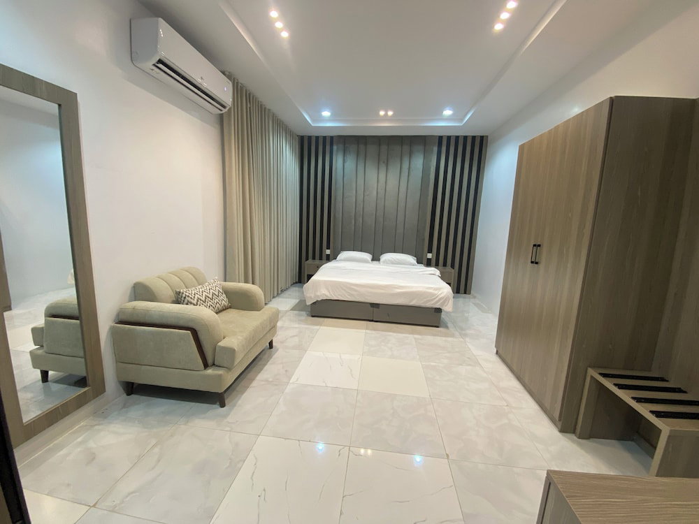 Hotel Studio Apartment In Al Hamdaniyah-J4