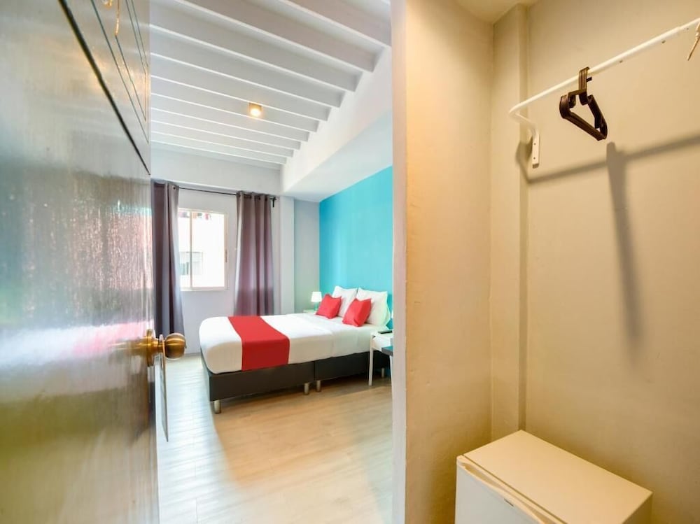 Sweet Pound Hotel