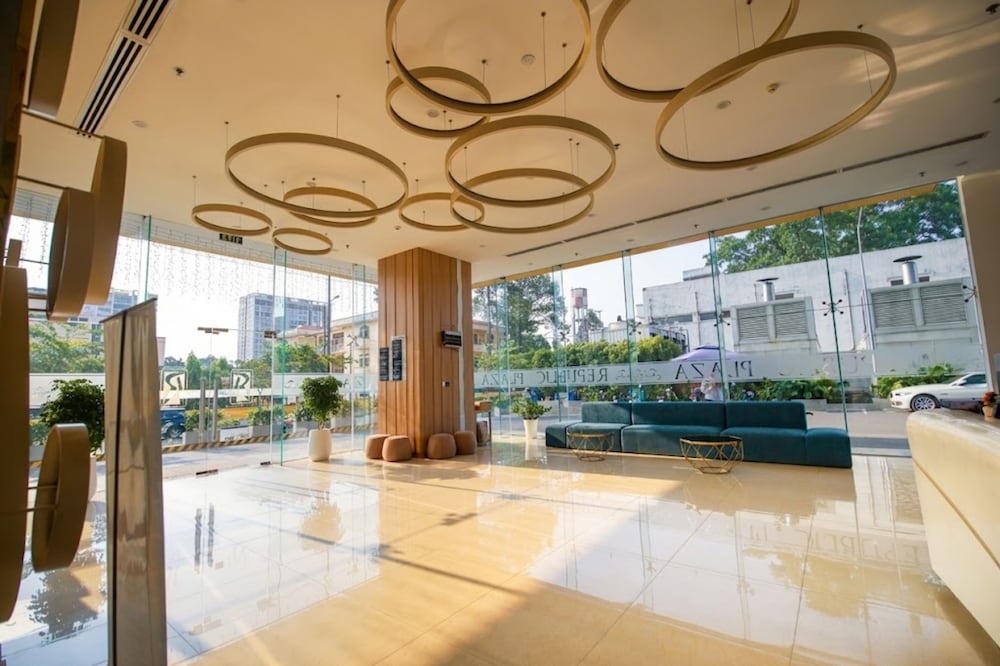 Hotel Republic Airport Residences