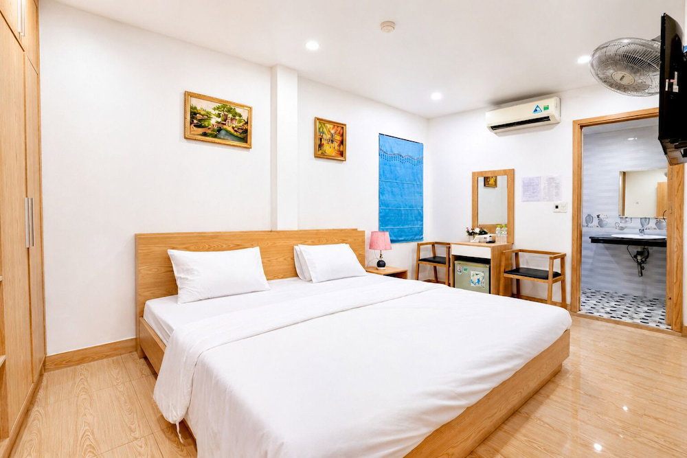 Sea Side Hotel & Music Box