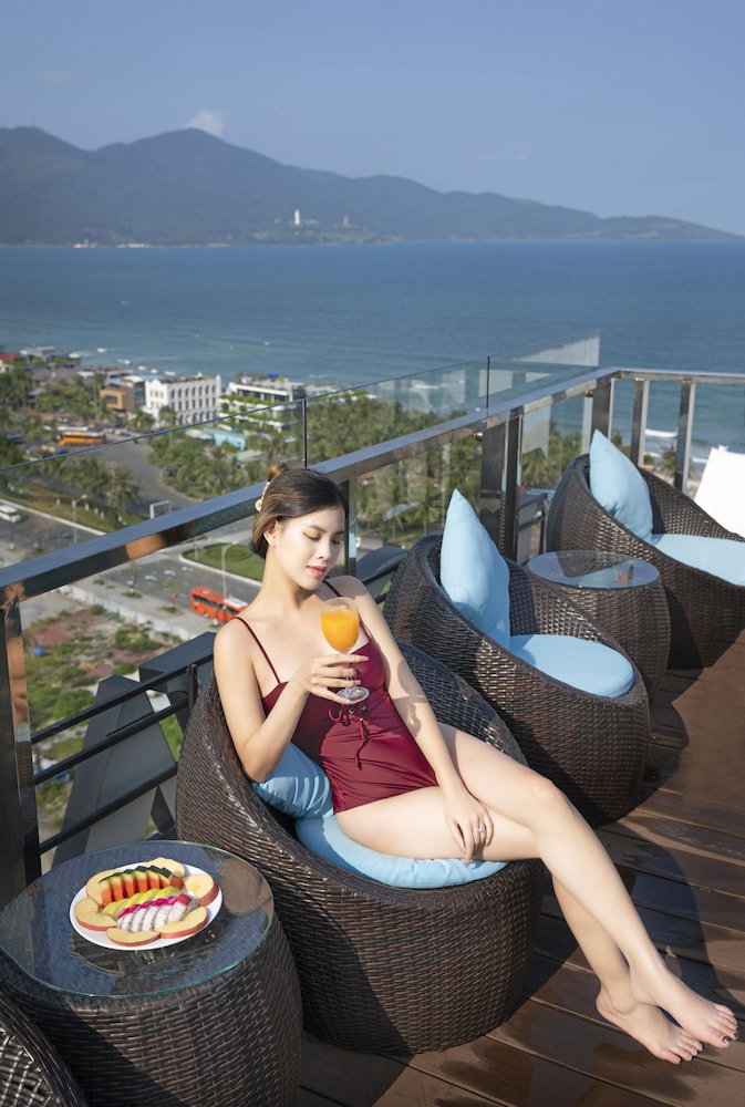 Hotel Solara Diamond Hotel