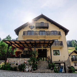 Hotel Sapphire Chalet cazare Moieciu de Sus