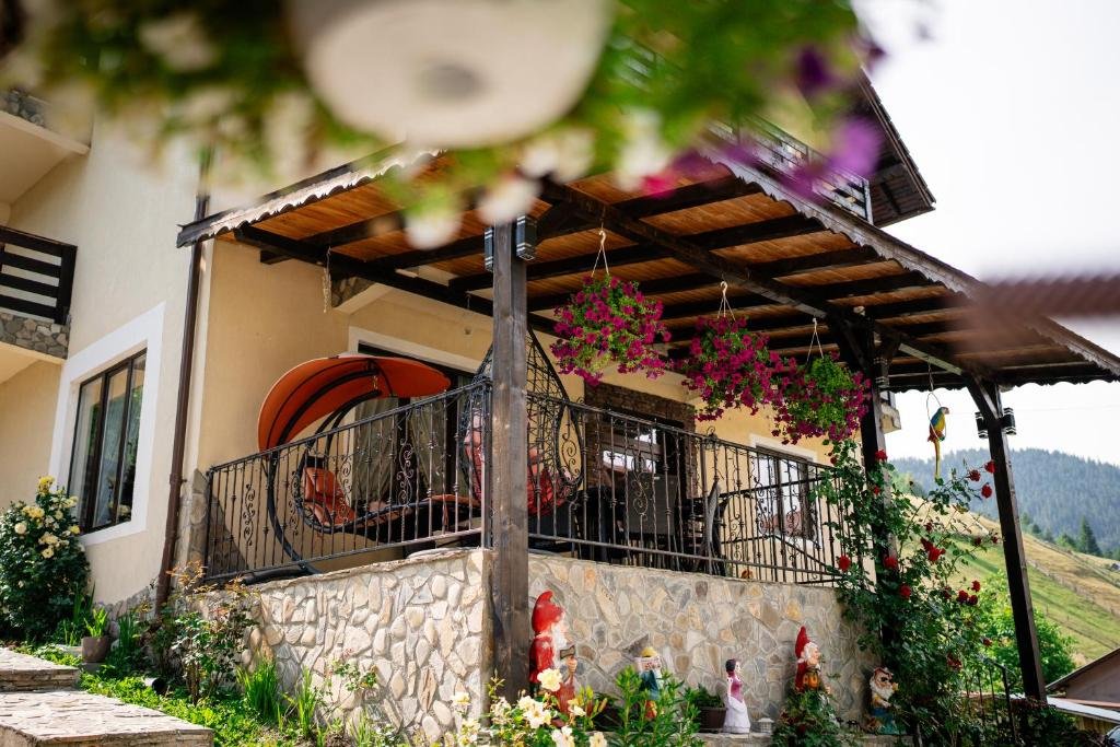 Sapphire Chalet