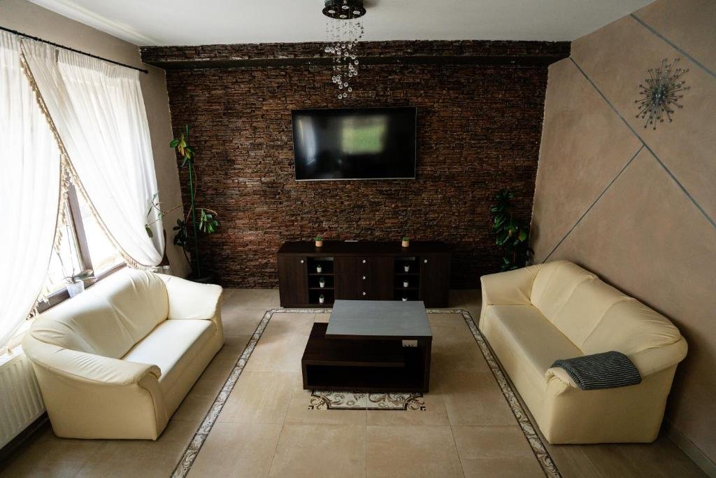 Sapphire Chalet