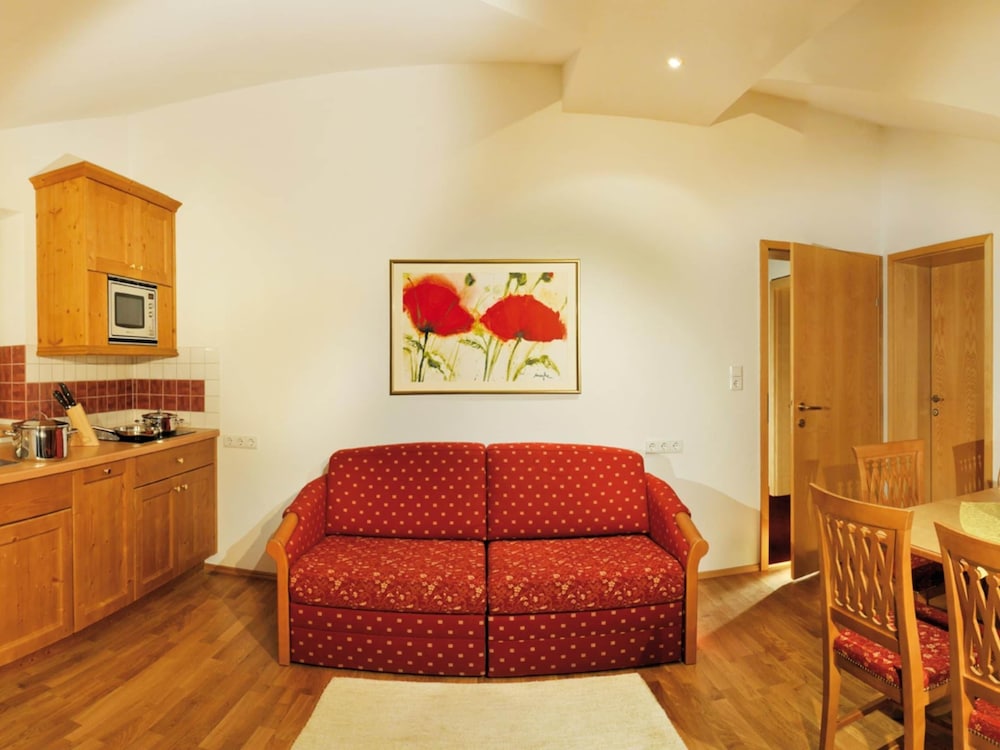Hotel Holiday Apartment In An Alpine Setting