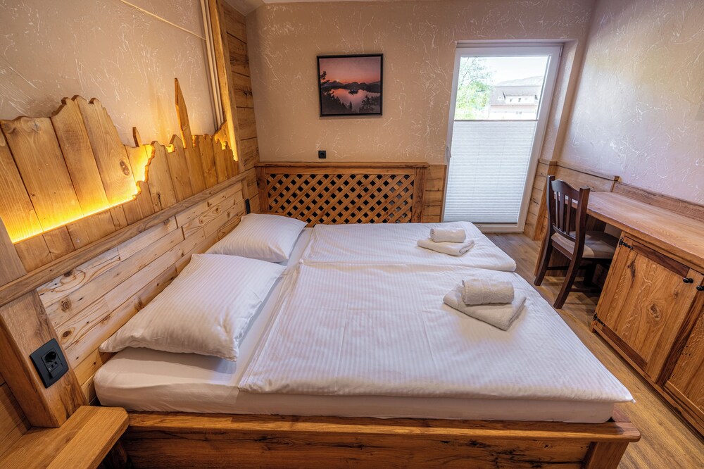 Hotel Bed & Breakfast Lakebled House