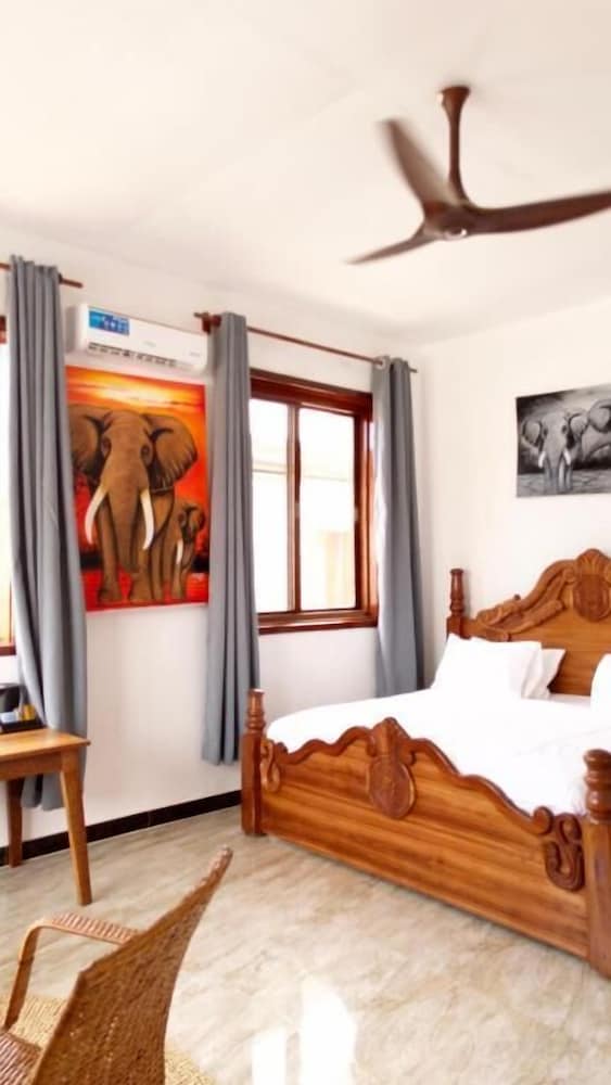 Hotel Jamaica House