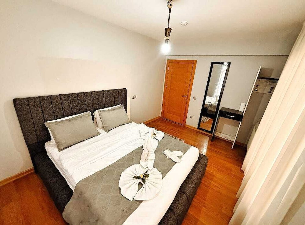 Hotel La Vi̇sta Suit