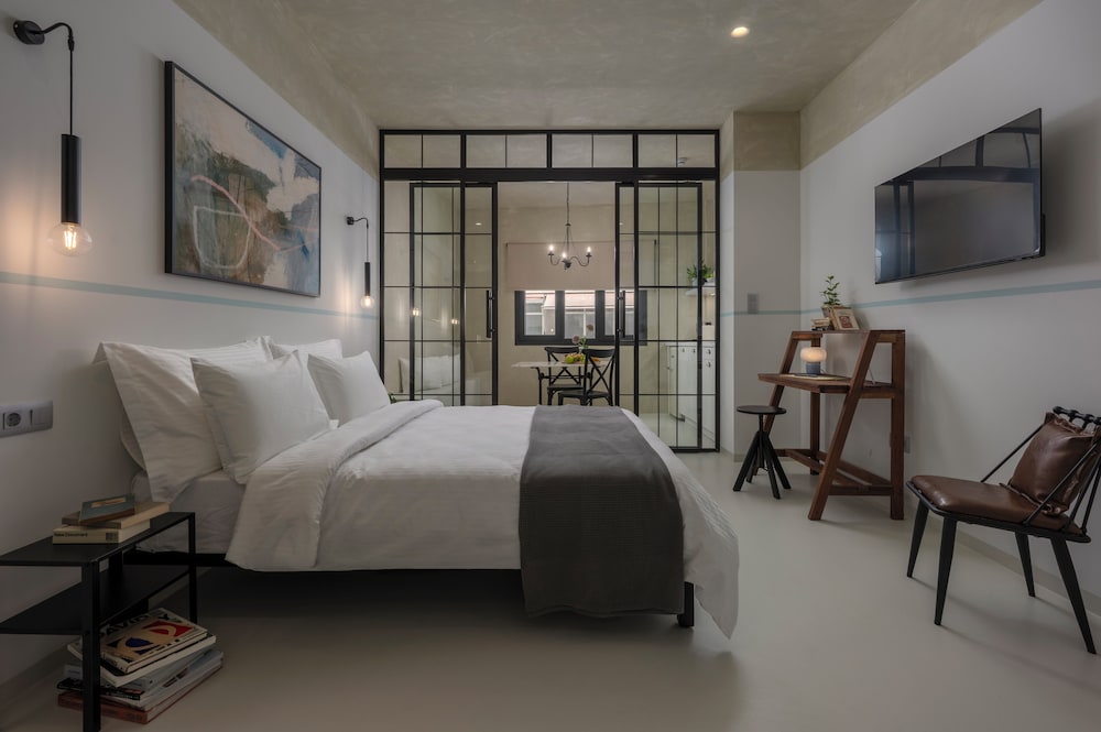 Hotel Binome Suites