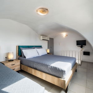 Sejur Honeymoon Beach Hotel vacanta Santorini