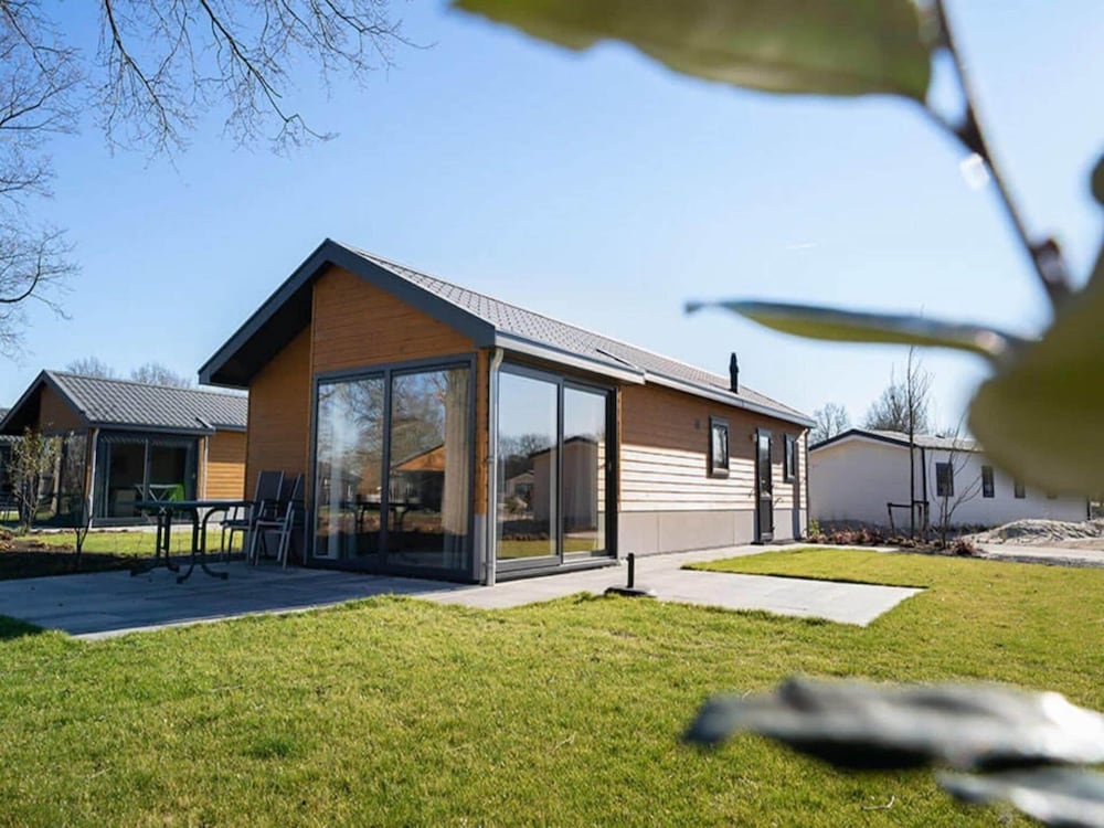 Hotel Dog Friendly Chalet Kaatsheuvel