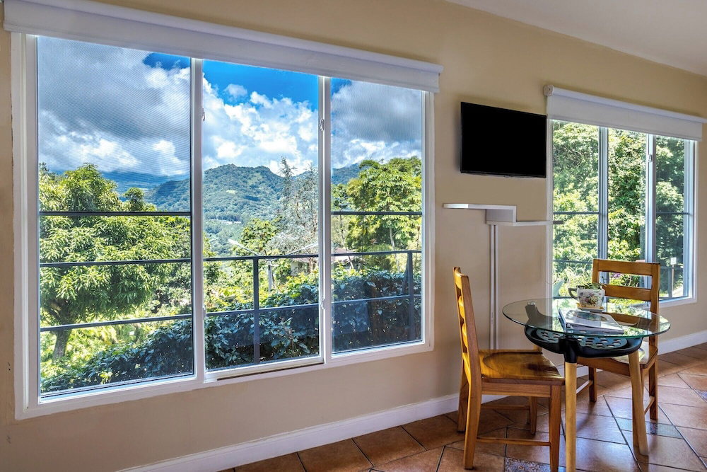 Coffee Estate Inn