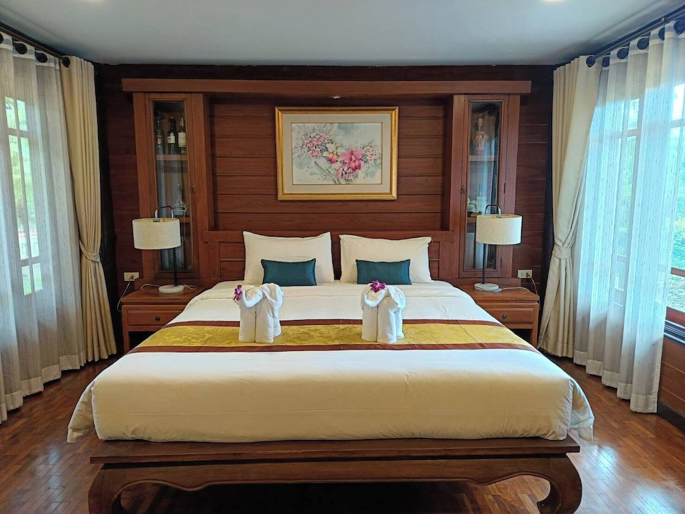 Hotel Baan Chom Doi Resort