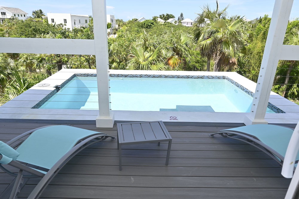 Hotel Crystal Cottage - Brand New Beach Cottage With Pool, Walk To La 1 Bedroom Home