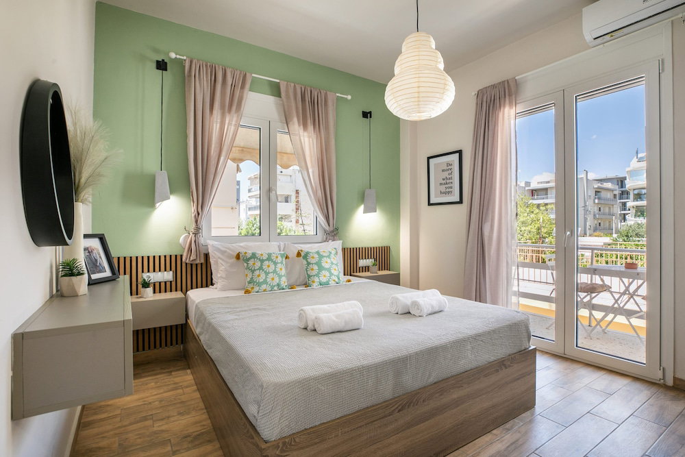 Hotel Riviera City Scape 1Br & Balcony. Athens