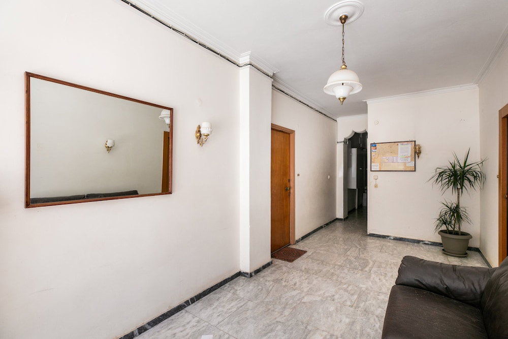 Riviera City Scape 1Br & Balcony. Athens