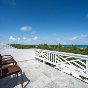 Hotel Southern Comfort - Brand New Home Steps From Ten Bay Beach With 3 Bedroom Home cazare Governor's Harbour