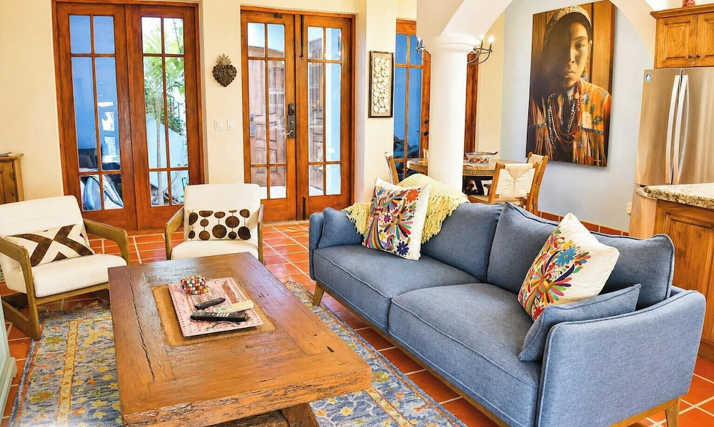 Hotel Spectacular Home Located Steps From Lap Pool With Great Patio