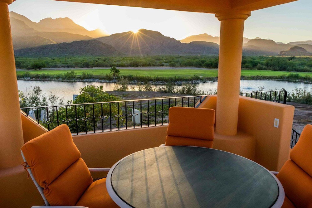 Hotel Marvellous Mountain & Lake View. Bikes Available For Guest By Casago